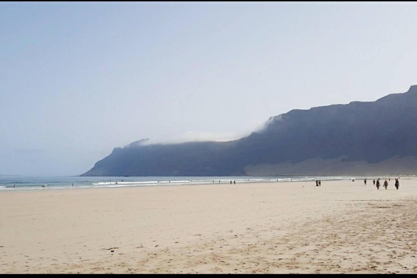 Famara Surf Wifi 2 Apartment Exterior photo